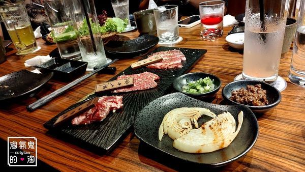 台北燒肉》國父紀念館站~上吉燒肉 | 豪邁吃~杯盤狼藉