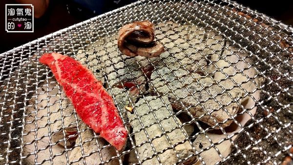 台北燒肉》國父紀念館站~上吉燒肉 | 和牛扇子肉 NT. 380