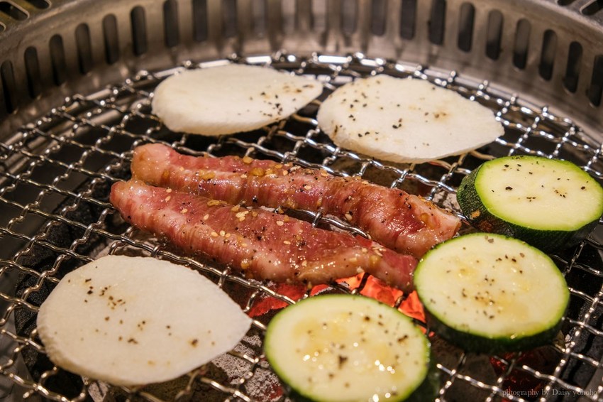 上吉燒肉, 國父紀念館站, 國父紀念館站美食, 台北燒肉, 東區燒肉, 台北燒肉, jokichi yakiniku, 專人燒烤, 日式燒烤 上吉燒肉, 國父紀念館站, 國父紀念館站美食, 台北燒肉, 東區燒肉, 台北燒肉, jokichi yakiniku, 專人燒烤, 日式燒烤