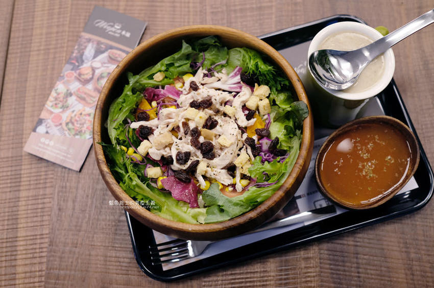 台中中區│Woopen木盆輕食沙拉綠川門市-來自南部連鎖人氣沙拉輕食館 - 藍色起士的美食主義