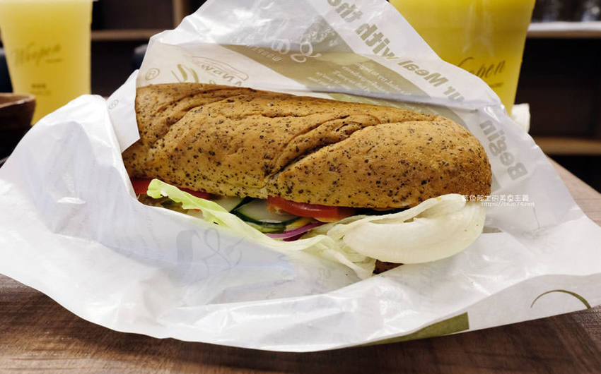 台中中區│Woopen木盆輕食沙拉綠川門市-來自南部連鎖人氣沙拉輕食館 - 藍色起士的美食主義