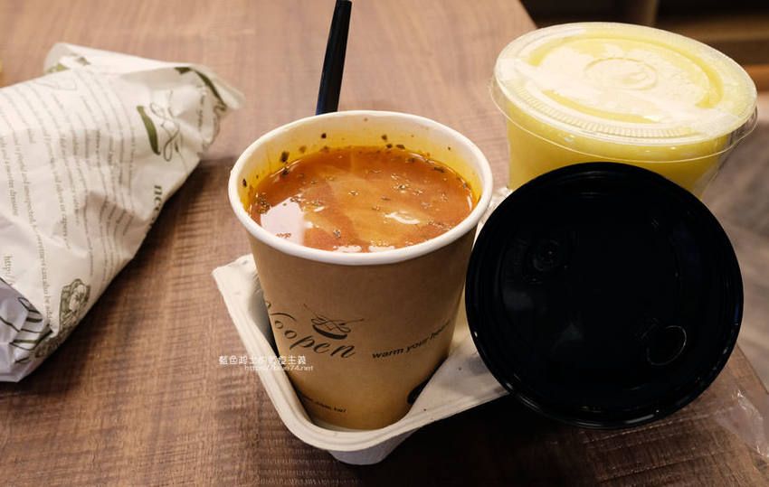 台中中區│Woopen木盆輕食沙拉綠川門市-來自南部連鎖人氣沙拉輕食館 - 藍色起士的美食主義