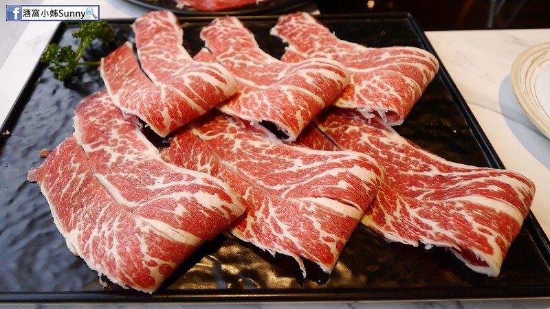 嘉義市美食x嘉義火鍋x香嶽嶽麻辣鴛鴦鍋