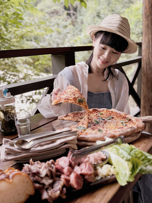 嘉義阿里山HANA廚房!山中隱藏版南非風味餐廳,手工披薩 鄒族烤肉盤。