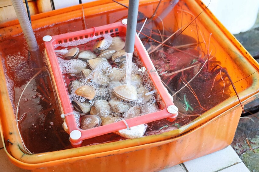 新北市貢寮區貢竂海鮮 | 卯澳海洋驛站 超人氣海鮮店擁有百位停車場