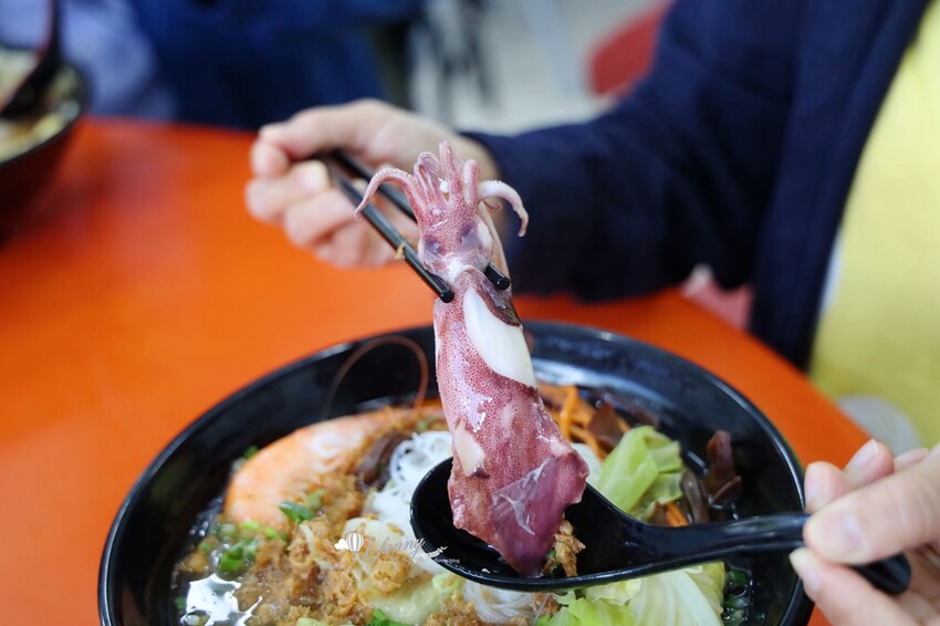 新北市貢寮區貢竂海鮮 | 卯澳海洋驛站 超人氣海鮮店擁有百位停車場