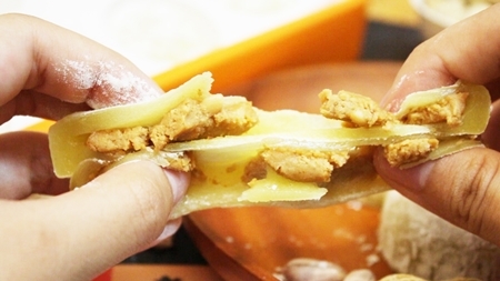 花蓮人氣名產在阿美麻糬，不愧是熱門網購美食黃金小米糬！