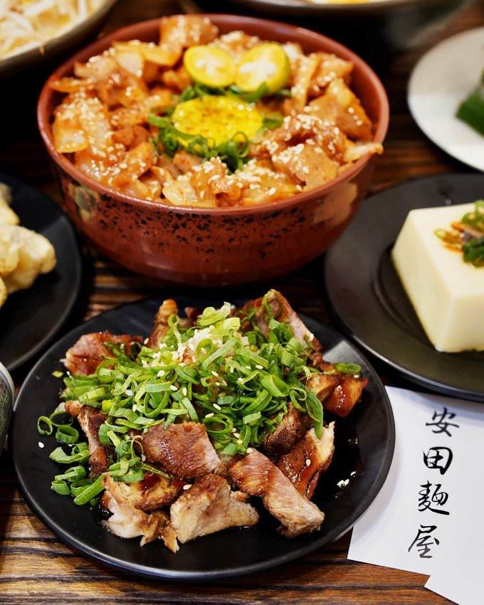 新竹城隍廟周邊美食『安田麵屋』平價美味拉麵、丼飯。大份量！