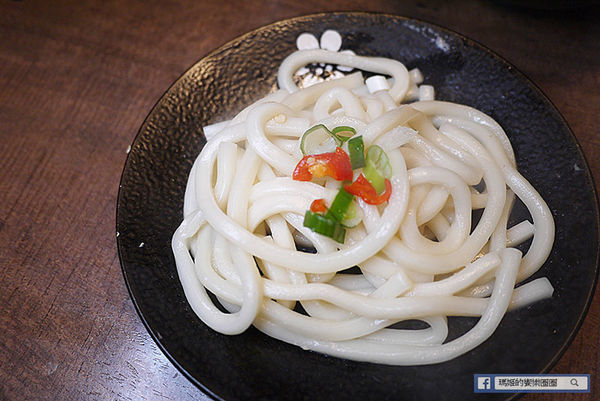 基隆火鍋推薦【暖鍋物】基隆宵夜推薦/基隆必吃牛奶鍋/燒酒雞鍋/咖哩鍋