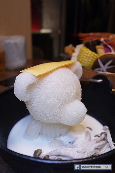 基隆火鍋推薦【暖鍋物】基隆宵夜推薦/基隆必吃牛奶鍋/燒酒雞鍋/咖哩鍋