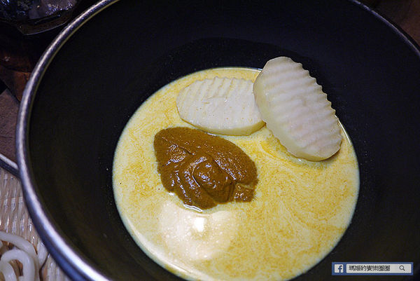 基隆火鍋推薦【暖鍋物】基隆宵夜推薦/基隆必吃牛奶鍋/燒酒雞鍋/咖哩鍋