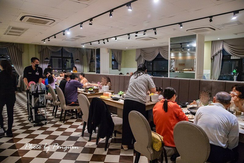 台南．安平區．火鍋第一品牌．超人氣名店．肉是唯一信仰．大口吃肉的好選擇．樂多多集團．肉多多火鍋怡平店