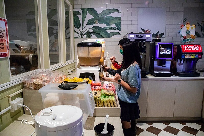 台南．安平區．火鍋第一品牌．超人氣名店．肉是唯一信仰．大口吃肉的好選擇．樂多多集團．肉多多火鍋怡平店