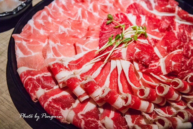 台南．安平區．火鍋第一品牌．超人氣名店．肉是唯一信仰．大口吃肉的好選擇．樂多多集團．肉多多火鍋怡平店