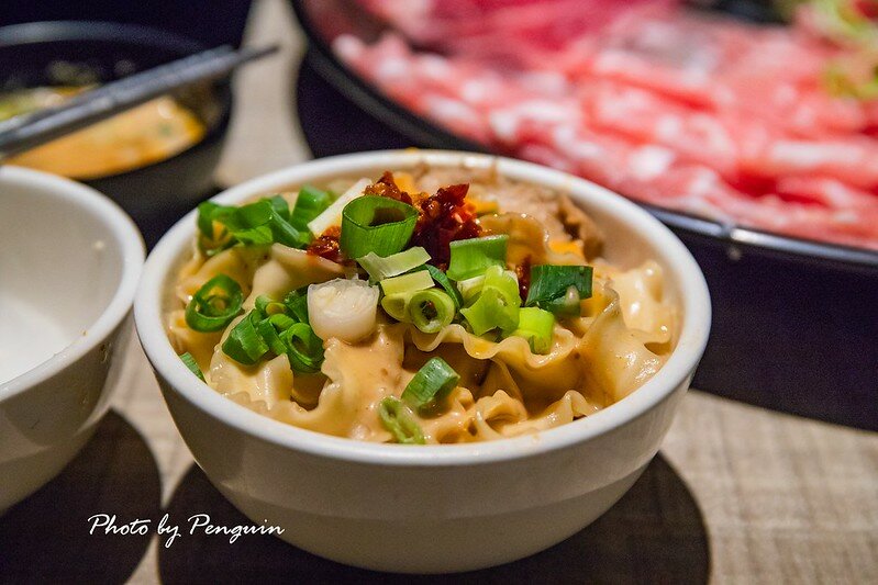 台南．安平區．火鍋第一品牌．超人氣名店．肉是唯一信仰．大口吃肉的好選擇．樂多多集團．肉多多火鍋怡平店