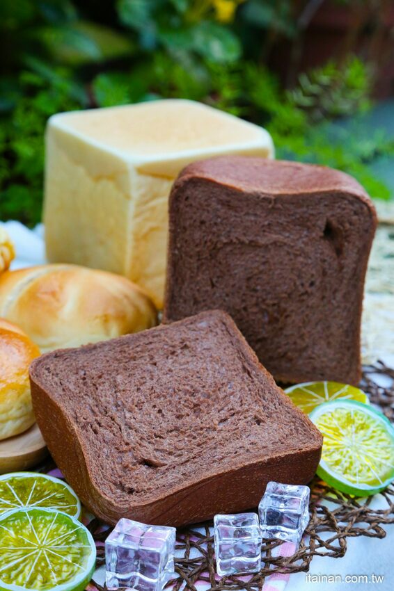 台南最美的文青麵包「方云云麵包店」每天限量秒殺的職人手作烘焙，除了雲朵吐司100%職人生吐司也讓人驚艷! - 台南好Food遊