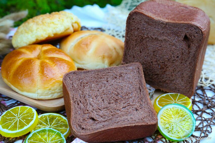 台南最美的文青麵包「方云云麵包店」每天限量秒殺的職人手作烘焙，除了雲朵吐司100%職人生吐司也讓人驚艷! - 台南好Food遊