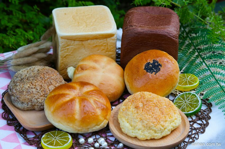 台南最美的文青麵包「方云云麵包店」每天限量秒殺的職人手作烘焙，除了雲朵吐司100%職人生吐司也讓人驚艷! - 台南好Food遊