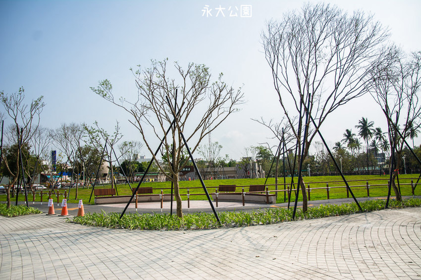 ｜特色公園｜永大公園，大型海盜船結合沙坑、盪鞦韆、溜滑梯等設施，一起來當北海小英雄 - 阿婷的旅行札記。