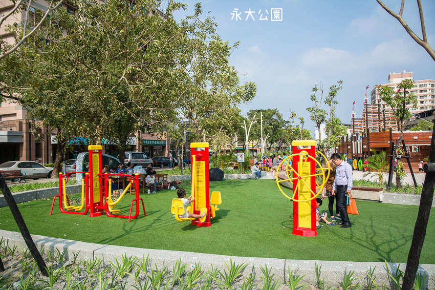 ｜特色公園｜永大公園，大型海盜船結合沙坑、盪鞦韆、溜滑梯等設施，一起來當北海小英雄 - 阿婷的旅行札記。