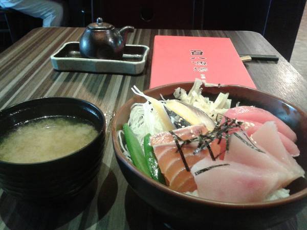 百八魚場：平價生魚片蓋飯-百八魚場石牌店