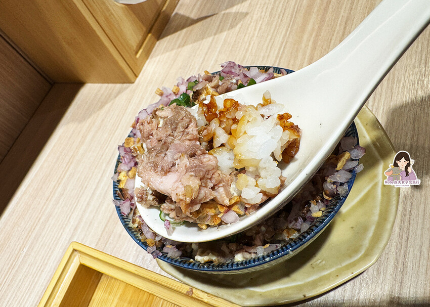 【新莊美食】熊越岳,排隊美食拉麵控必吃,內用加麵加湯免費,叉 【新莊美食】熊越岳,排隊美食拉麵控必吃,內用加麵加湯免費,叉