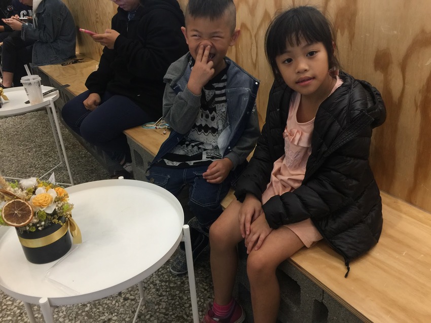 【台南食記】中西區｜不要對我尖叫·日常茶間｜藝人丫頭開的飲料店｜咦?丫頭呢｜