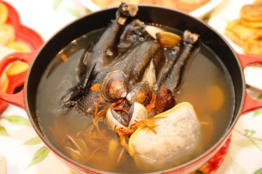 2020年菜,上網預訂,台中名店,台味櫻花蝦米糕,富貴筍絲燒蹄膀,年菜預購,有春年菜,有春茶館,紅糖年年步步糕,花雕御品鮮活蝦,酒家魷魚螺肉蒜,黃金蟲草燉烏雞 @VIVIYU小世界