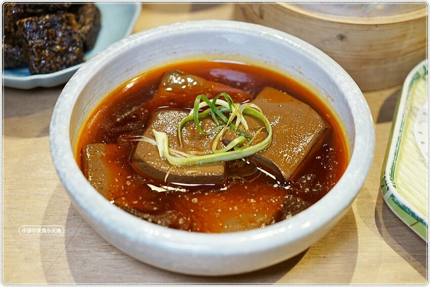 當牛肉雙寶遇上麻辣顛覆傳統新思維!台中在地茶館推新品您來嚐鮮了嗎? 還有古早功夫菜、小點心,聚餐首選就在這!!