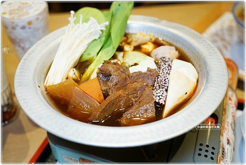 當牛肉雙寶遇上麻辣顛覆傳統新思維!台中在地茶館推新品您來嚐鮮了嗎? 還有古早功夫菜、小點心,聚餐首選就在這!!