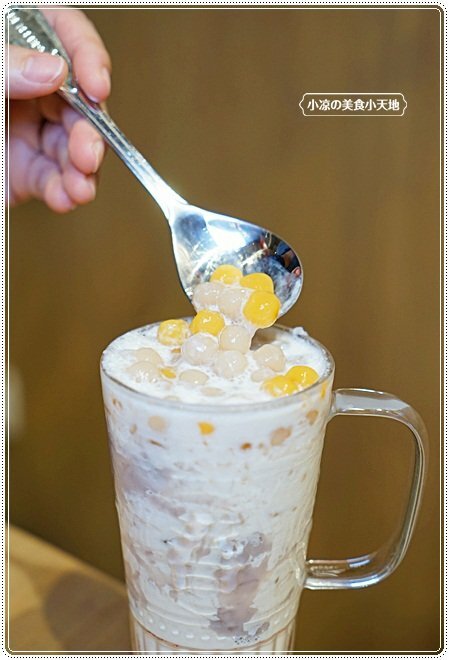 當牛肉雙寶遇上麻辣顛覆傳統新思維!台中在地茶館推新品您來嚐鮮了嗎? 還有古早功夫菜、小點心,聚餐首選就在這!!