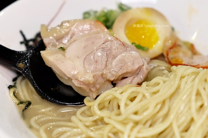 台中美食 | 麵屋聚。宵夜限定!隱藏版深夜系日式拉麵,一天只賣5小時! @蹦啾♥謝蘿莉 La vie heureuse