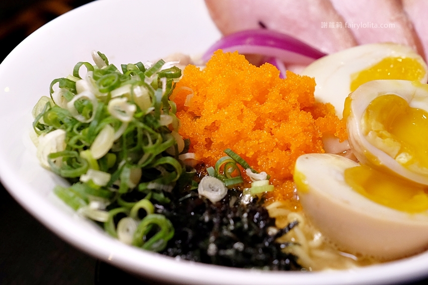 台中美食 | 麵屋聚。宵夜限定!隱藏版深夜系日式拉麵,一天只賣5小時! @蹦啾♥謝蘿莉 La vie heureuse