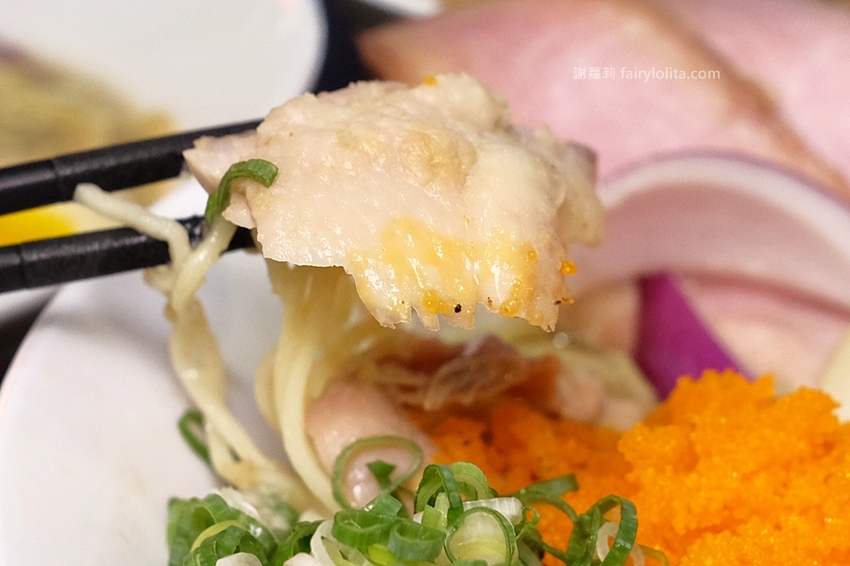 台中美食 | 麵屋聚。宵夜限定!隱藏版深夜系日式拉麵,一天只賣5小時! @蹦啾♥謝蘿莉 La vie heureuse