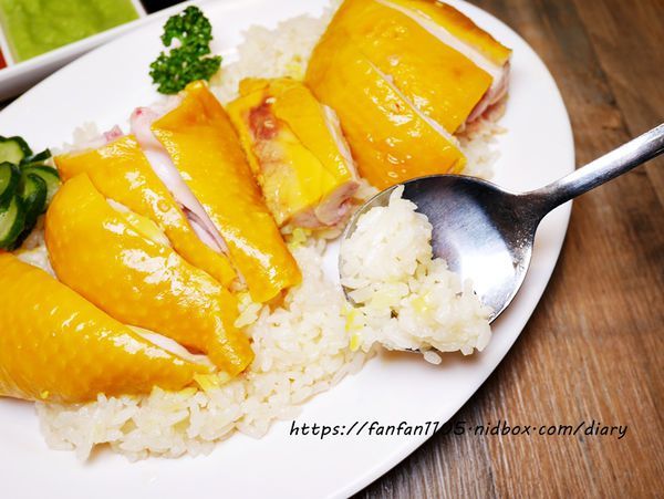 【信義區美食】星島海南雞飯 #海南雞飯 #黑蒜肉骨茶 #港式奶茶 #凍檸檬 #五分埔美食 (16).JPG