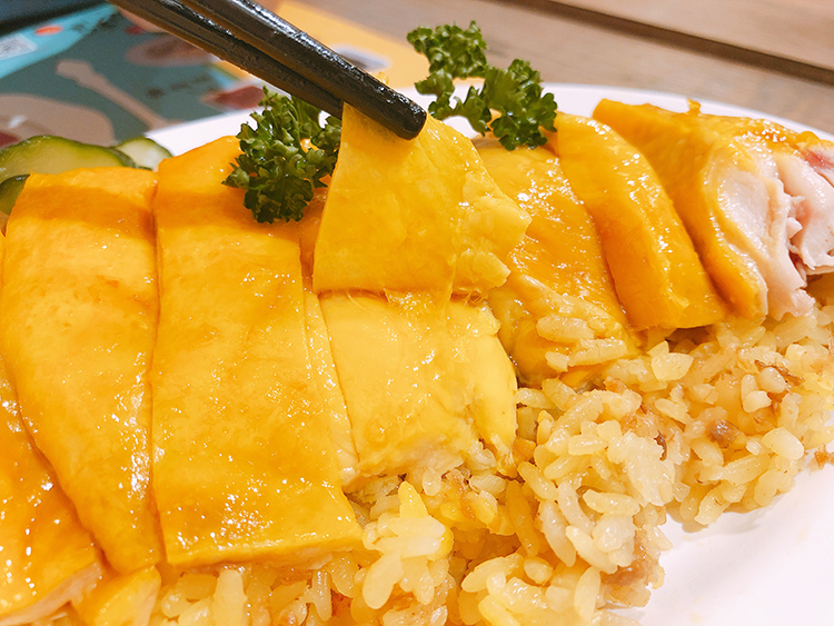 星島海南雞飯,海南雞飯,咖哩,肉骨茶,松山區美食,我不是他媽媽,慈惠宮,薑黃飯,港式奶茶,雞油飯,松山站美食,松山站平價美食,沙嗲,舒肥海南雞