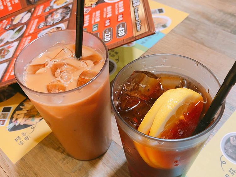 星島海南雞飯,海南雞飯,咖哩,肉骨茶,松山區美食,我不是他媽媽,慈惠宮,薑黃飯,港式奶茶,雞油飯,松山站美食,松山站平價美食,沙嗲,舒肥海南雞