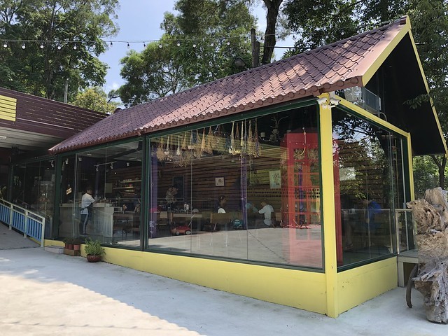 。桃園食記。7號驛站-超可愛動物拉花、乾淨大沙坑。大溪親子餐廳