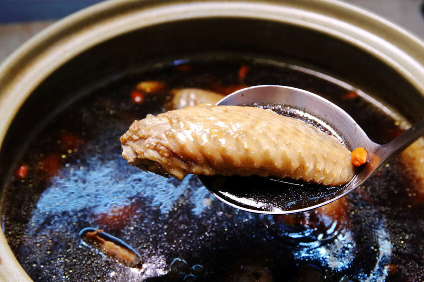 空軍三重一村附近餐廳，美鳳滷味，非凡大探索採訪過的三重美食，