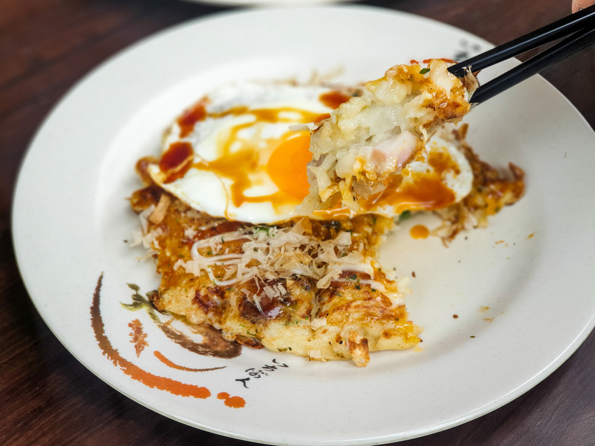 台北美食||紅葉日式愛好燒 お好み焼もみじ-古亭巷弄裡的小日本，用餐時間總是爆滿的正宗大阪燒||中正區、古亭美食