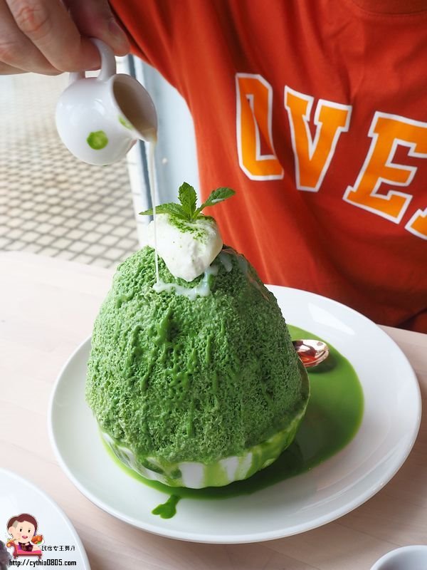 桃園中壢美食-花居樂花坊-在花店裡吃冰，在花店裡與你相遇 @民宿女王芽月-美食.旅遊.全台趴趴走