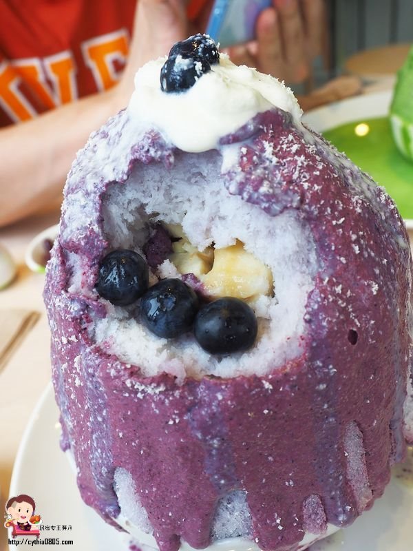 桃園中壢美食-花居樂花坊-在花店裡吃冰，在花店裡與你相遇 @民宿女王芽月-美食.旅遊.全台趴趴走