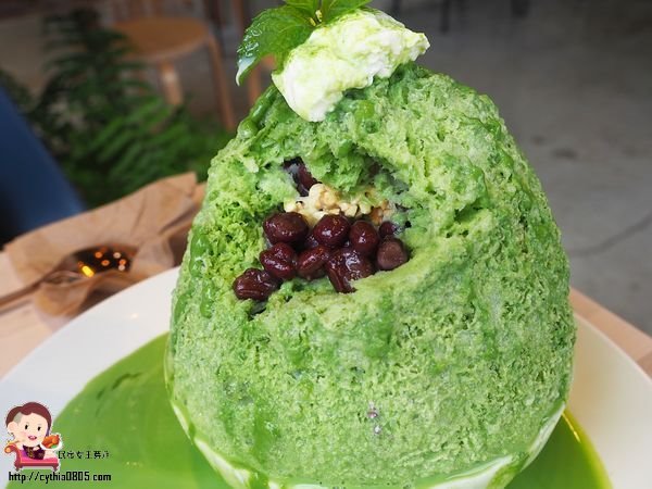 桃園中壢美食-花居樂花坊-在花店裡吃冰，在花店裡與你相遇 @民宿女王芽月-美食.旅遊.全台趴趴走