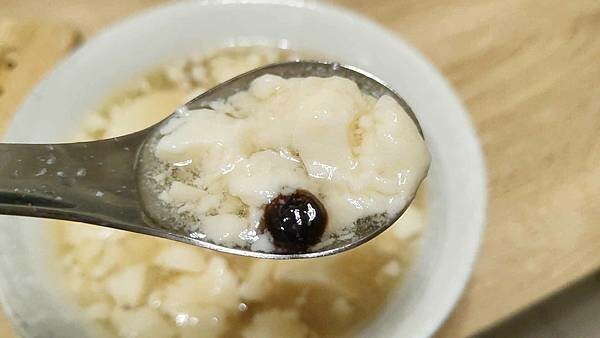【台北美食】社子古早味豆花｜ＣＰ值爆表豆花店，超好吃又超大碗，絕對必嚐必吃！