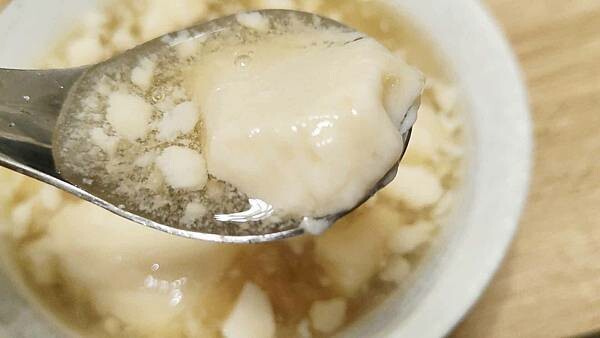 【台北美食】社子古早味豆花｜ＣＰ值爆表豆花店，超好吃又超大碗，絕對必嚐必吃！