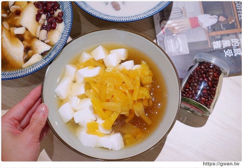 手工嫩仙草每天限量50碗,三種配料一個銅板有找!