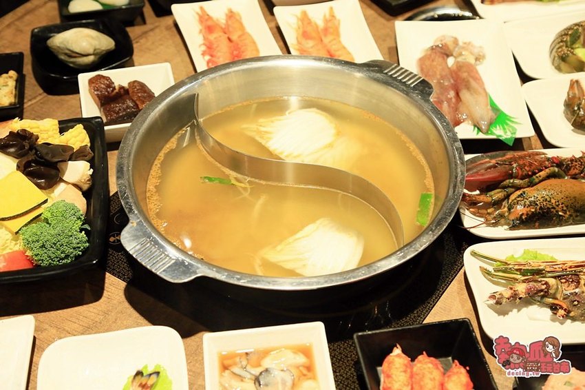 來超市吃火鍋囉!百貨公司內的火鍋宵夜場,想吃啥自己拿:祥富水產 - 熱血玩台南。跳躍新世界