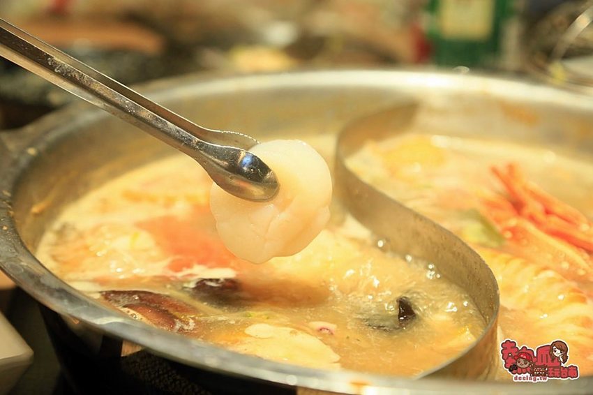 來超市吃火鍋囉!百貨公司內的火鍋宵夜場,想吃啥自己拿:祥富水產 - 熱血玩台南。跳躍新世界