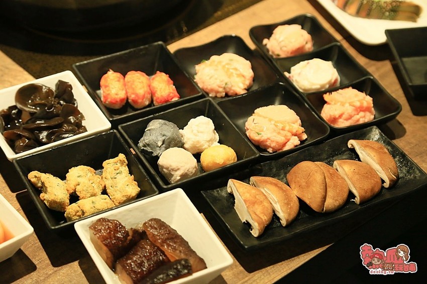 來超市吃火鍋囉!百貨公司內的火鍋宵夜場,想吃啥自己拿:祥富水產 - 熱血玩台南。跳躍新世界