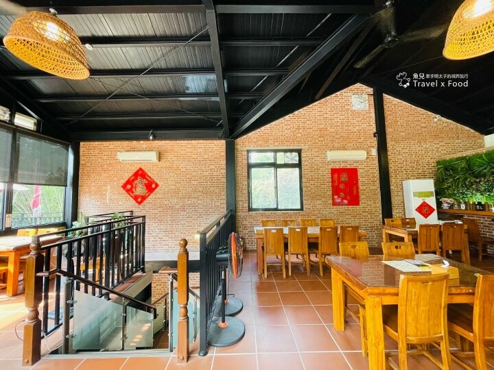 生態、景觀、餐飲與窯烤披薩DIY🍕。農場最高處的咖啡館,九芎湖照咖雅品 @魚兒 x 牽手明太子的「視」界旅行